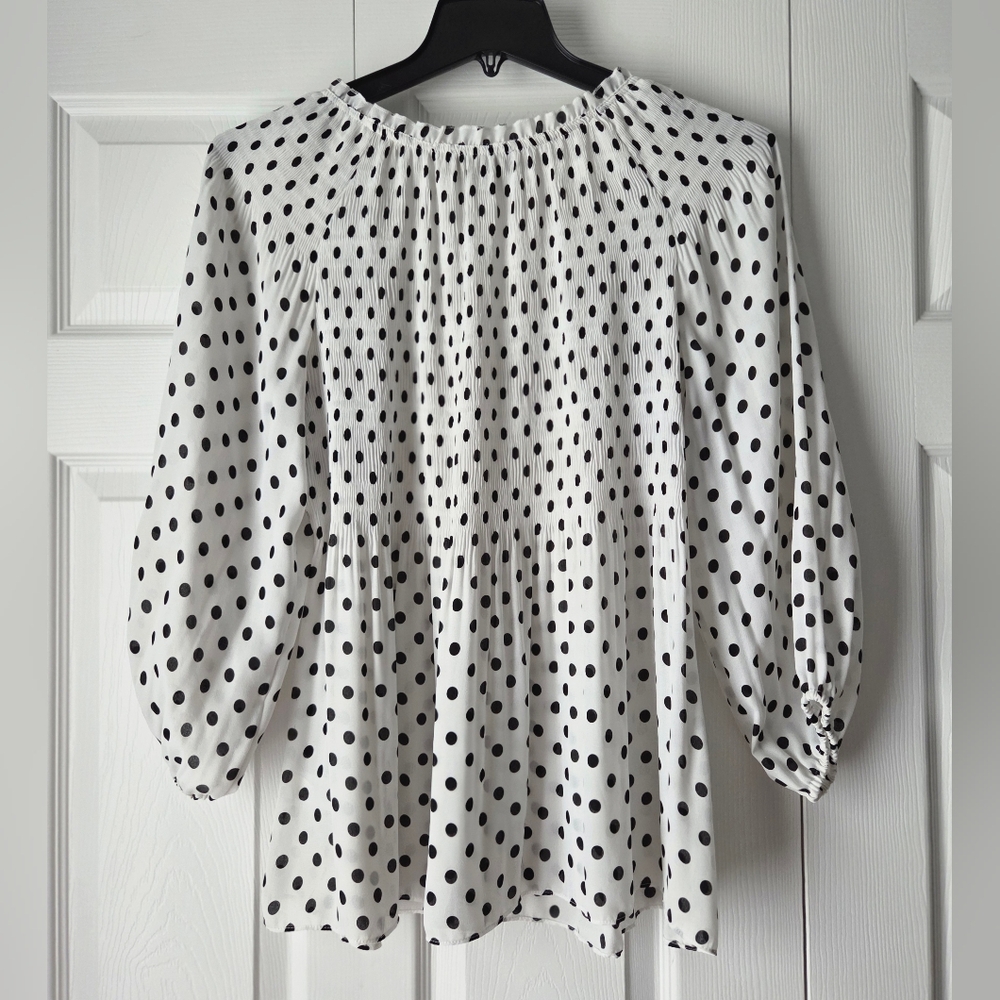 Melissa Paige Black and White Polka Dot Blouse Size LP. Excellent condition - Picture 6 of 10